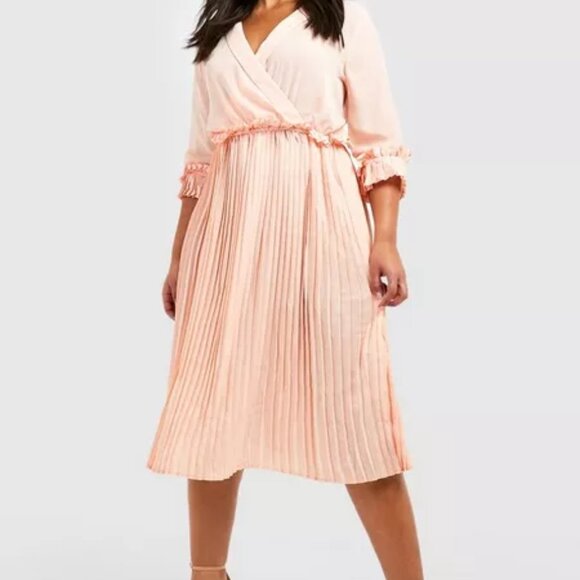 PLUS RUFFLE DETAIL PLEATED MIDI DRESS LILAC - Picture 5 of 6